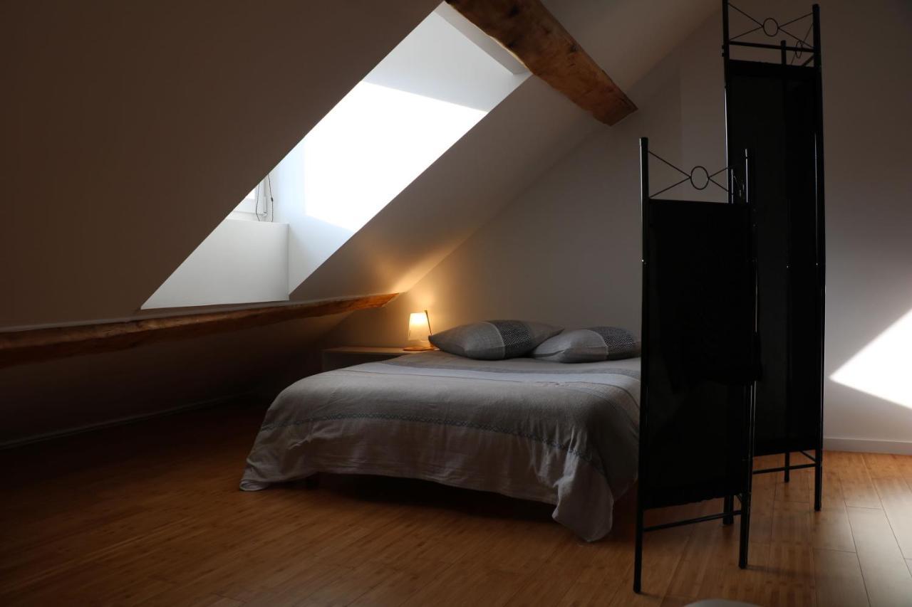 Les Fabuleux Appartements Du Coeur De Ville - Place Victor Hugo بُيزانكون المظهر الخارجي الصورة