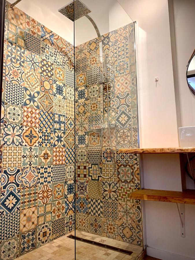 Les Fabuleux Appartements Du Coeur De Ville - Place Victor Hugo بُيزانكون المظهر الخارجي الصورة